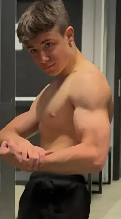 Maxmilián